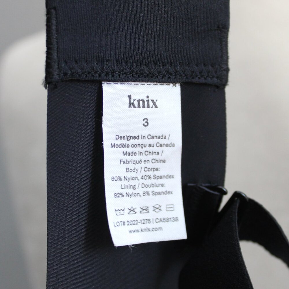 KNIX Women's Padded V-Neck Evolution Bra Wide Strap in Black SIze 3 - Picture 3 of 8